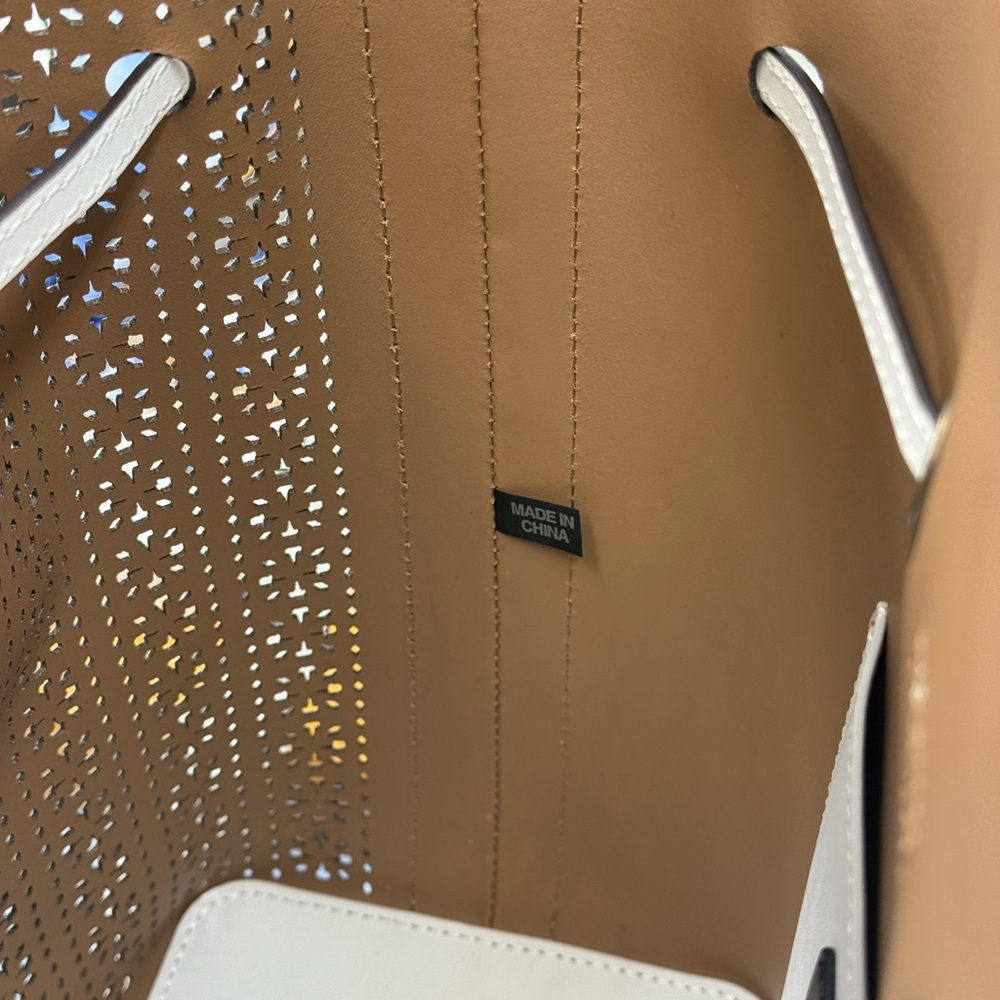 🆕 FURLA 🧿 NWOT Constanza Laser Cut Leather Drawstring Bucket Bag, Chalk - Picture 12 of 16